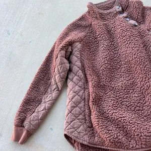 Abercrombie & Fitch small sherpa pullover‎ thumbnail 4