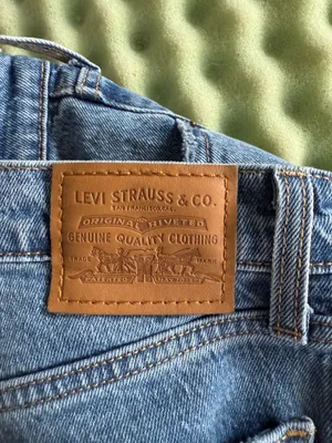 Levi’s Middy Ankle Bootcut Jeans thumbnail 4