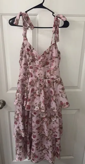Francesca's Dress Floral thumbnail 1