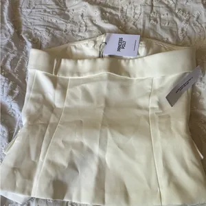 Princess Polly NWT size 6 Cream Strapless Satin Top buttons NEVER WORN thumbnail 4