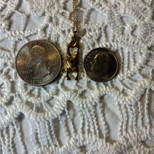 Vintage Mom Necklace Gold Tone Letter Mothers Day By Avon 18 Inches Long thumbnail 3