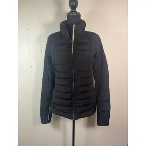 Lululemon Fluffed Up Jacket Women's 6 Black Zip Up Goose Down Reflective Running thumbnail 3