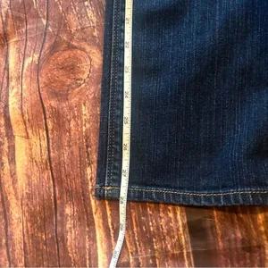 Women’s Abercrombie & Fitch Low Rise Straight Jeans Size 4 thumbnail 2