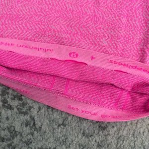 Lululemon long sleeve Swiftly thumbnail 2