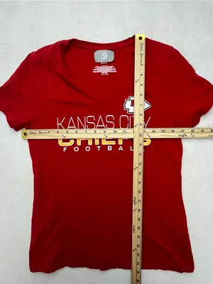 NFL Apparel Kansas City Chiefs Women’s Red V-Neck Graphic T-Shirt Medium thumbnail 7