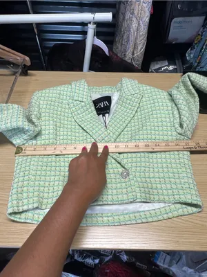 ZARA NWT Green Tweed Cropped Blazer Pearl Buttons Size XS thumbnail 15