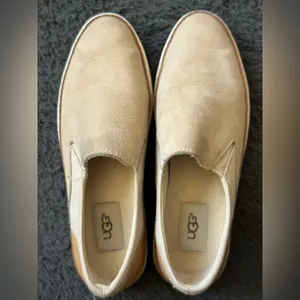 Ugg Leather Adley Slip on Shoes Size 7 thumbnail 10
