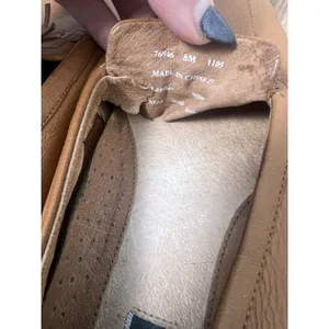 Vtg Clarks Wm 8M Genuine Leather 76946 Tan Brown Flat Loafers Square Toe Bow thumbnail 9