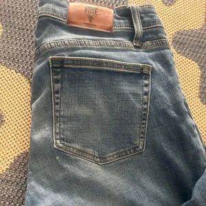 Women's Frye straight leg jeans thumbnail 3