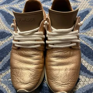 Esseutesse Fringe Sneakers thumbnail 2