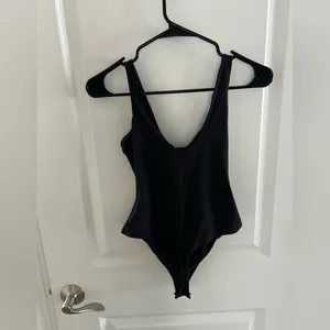 Skims Fits Everybody Square Neck Bodysuit thumbnail 6