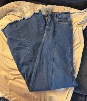 O2 Denim Flare Jeans High-Waisted thumbnail 1