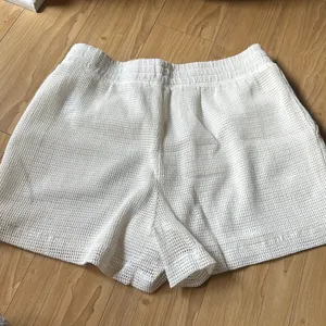 Z Supply High Waist White Textured Shorts thumbnail 3