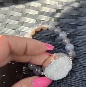 White Agate Druzy Stone Stretch Bracelet thumbnail 3