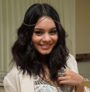 Headpiece chain thumbnail 2
