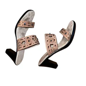 Onex Women's Tan Slide Studded Sandals Size 6 thumbnail 4