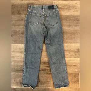 ABERCROMBIE & FITCH The 90’s Straight Ultra High Rise jeans in medium thumbnail 4