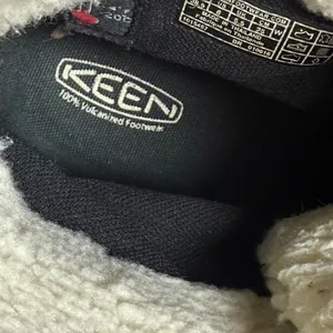 Keen Elsa Waterproof Boots Womens 8 Black Houndstooth Faux Fur Winter Snow thumbnail 9
