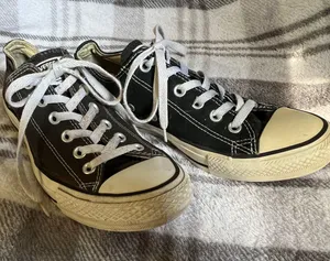 Converse Low Cut thumbnail 1