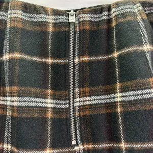 Hollister Women Black Plaid Stretch‎ Waist Ultra Hi-Rise Lined Skirt Size Medium thumbnail 7