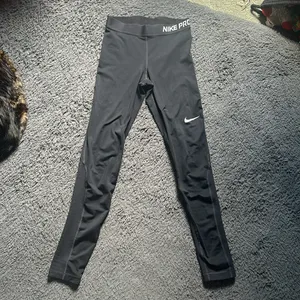 Nike Dri-Fit size XS running leggings thumbnail 2
