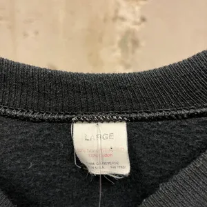 The Vintage Shop Vintage 1993 Carolina Panthers They’re Here! 1993 Raglan Cut Black Sweatshirt L thumbnail 4