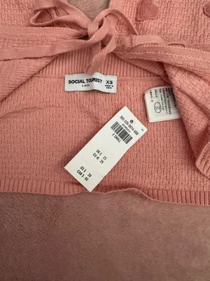 Hollister Pink Heart Top thumbnail 2