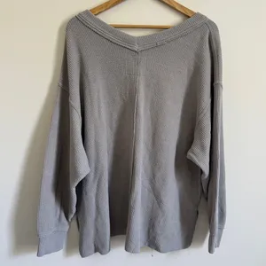 Aerie Wonder Textured V-Neck Sweater Size Medium Gray Ribbed Oversized thumbnail 6