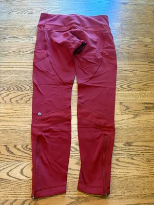 Lululemon Keep The Fleece Tight 28” Dark Sport Red thumbnail 3