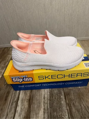 Skechers Women's Slip-On Go Walk Sneakers in White and Light Pink Size 7.5 thumbnail 7