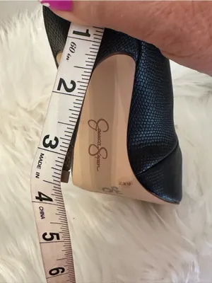 Jessica Simpson Black Textured Pointed-Toe Kitten Heels thumbnail 6