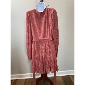 A Calin by Flying Tomato Lace Ruffle Puff Sleeve Dress Size L Mauve New With Tag thumbnail 2