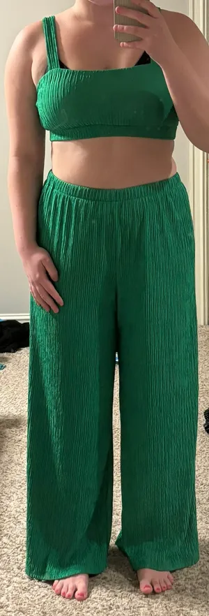 SheIn Green satin pant set thumbnail 1