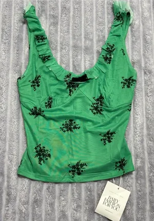 Green Floral Ruffle thumbnail 1