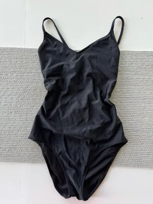 Aerie Viral Black Strappy One-Piece Swimsuit Size Medium Long thumbnail 2