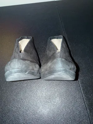 Michael Kors Black Suede V-Shaped Platform Heels 7M thumbnail 6