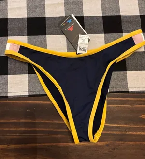 Banana Moon sports yoga player medium bottoms swim new thumbnail 1