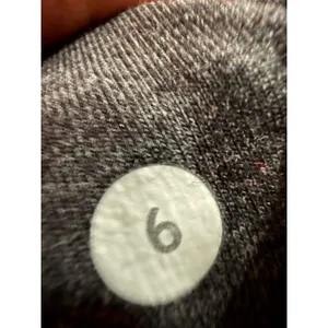 Lululemon Athletica Charcoal Grey Cropped Sweatshirt Pullover Size 6‎ thumbnail 5