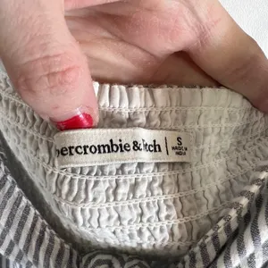 Abercrombie Fitch Striped Button Front‎ Tie Neck Mini Dress Women Size S beach thumbnail 4