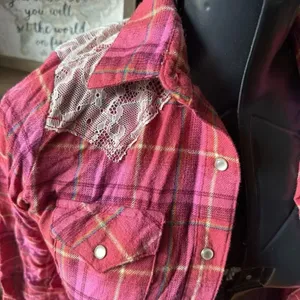 Wrangler Western pink plaid lace button down S shirt thumbnail 2