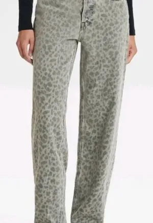Universal Thread Grey Leopard Straight-Leg Jeans thumbnail 1