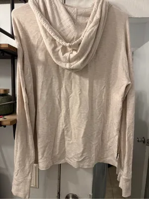 Travis Mathew’s Women’s Cream Lightweight Hoodie Sweatshirt thumbnail 6