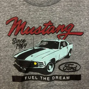 Ford Mustang Classic Car T-shirt size medium thumbnail 2