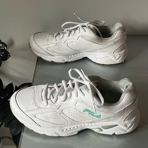 FILA Women’s White Teal Memory Foam Low Top Lace-Up Sneakers Size 9w thumbnail 1