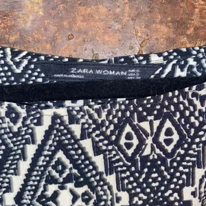 Zara Black & White Aztec Print Short Sleeve Twist Front Mini Dress Women's Small thumbnail 5
