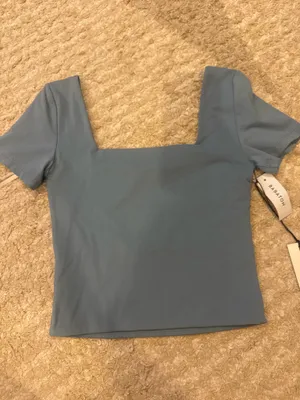 Aritzia Contour Short Square Neck Sleeve thumbnail 3