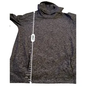 Lululemon Cowl Neck Pullover Women's Size 8 Gray Make A Move Along Stretch Gym‎ thumbnail 6