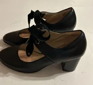 Black ankle strap hush puppies pumps size 6 thumbnail 1