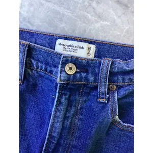 Abercrombie & Fitch Slim Straight Ultra High Rise Blue Jeans 26/2 Medium Wash thumbnail 4