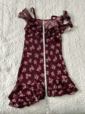 NWT Sensual Fit Burgundy Floral Ruffle Cold-Shoulder Mini Dress thumbnail 5